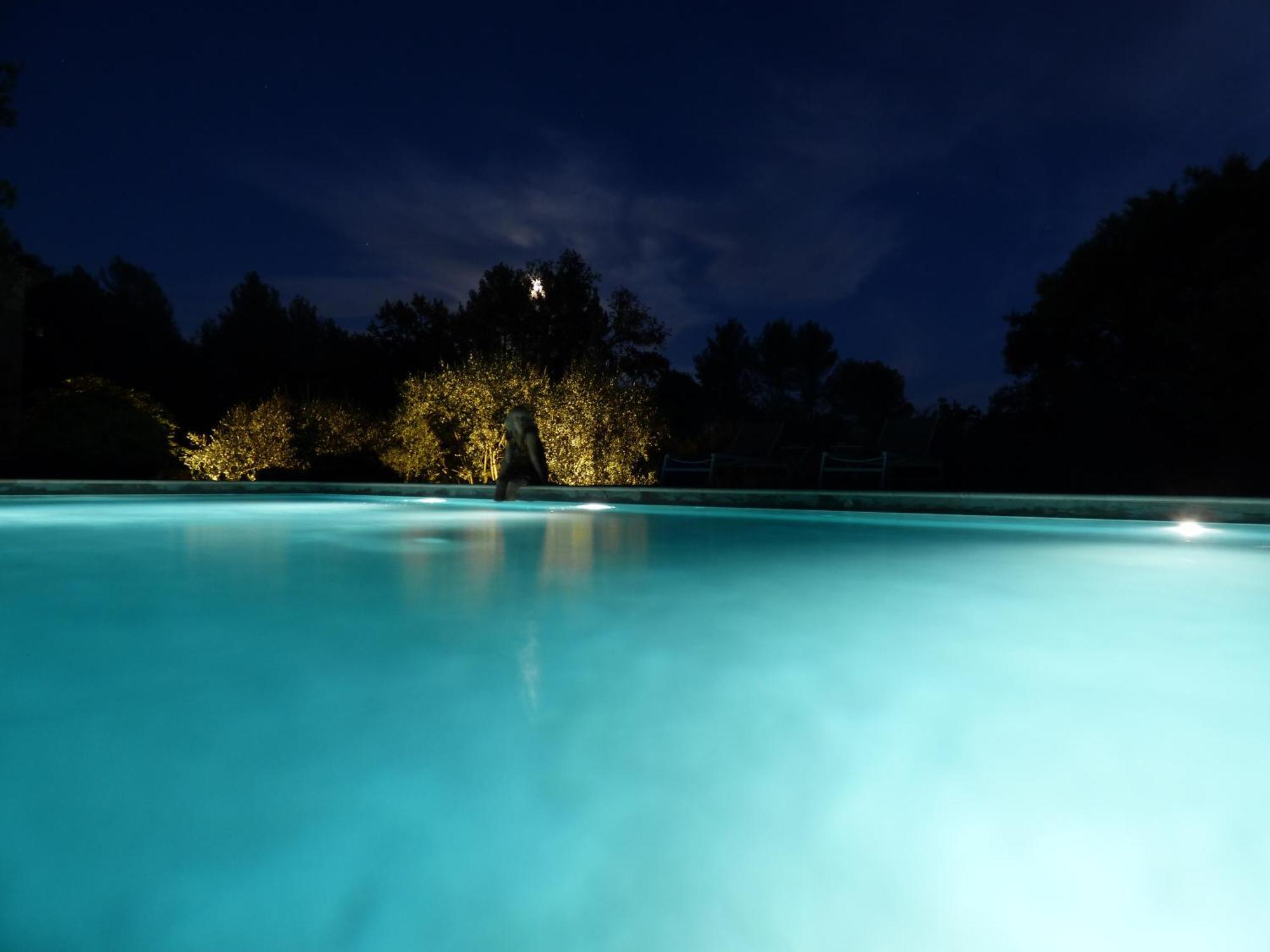 Bed and Breakfast La Bergerie Des Colles Entrecasteaux Екстер'єр фото
